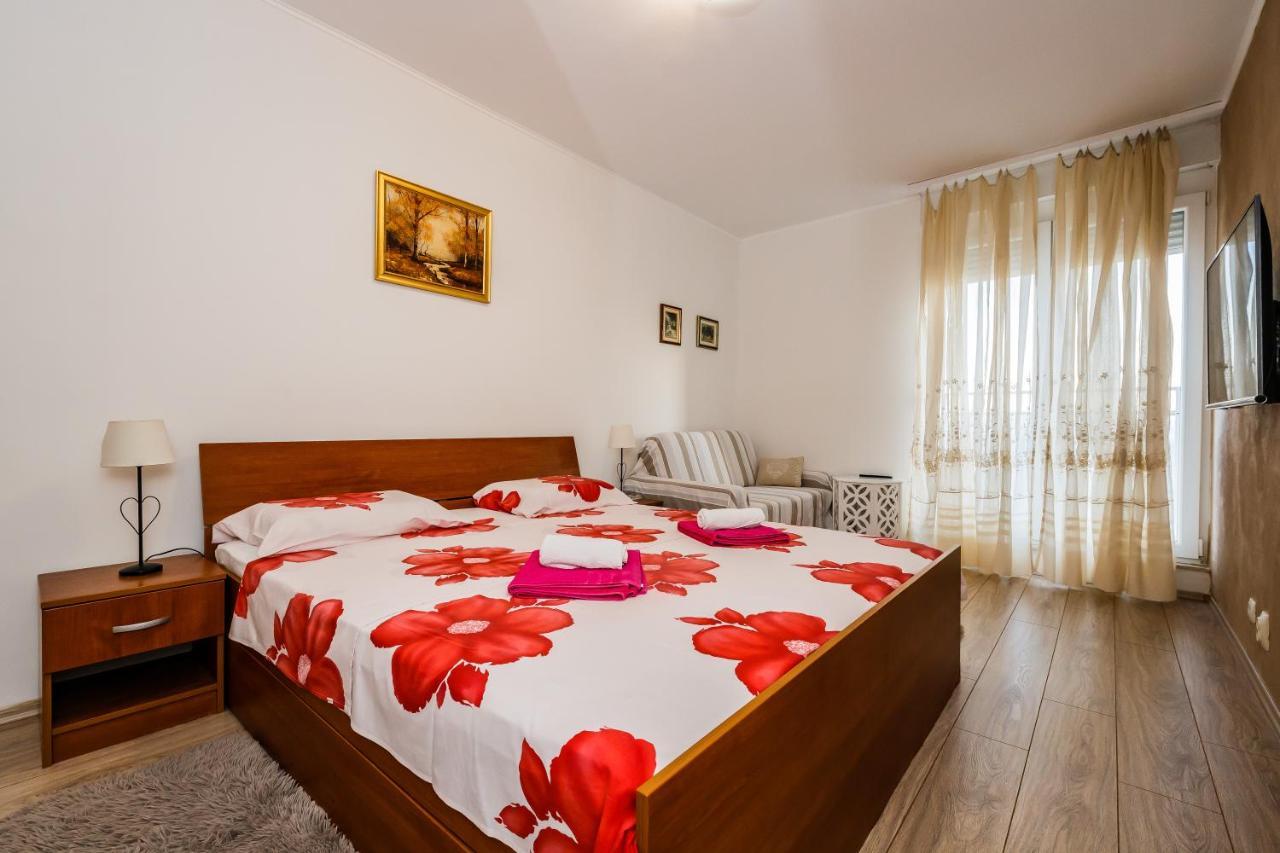 Apartments Paula Split Luaran gambar